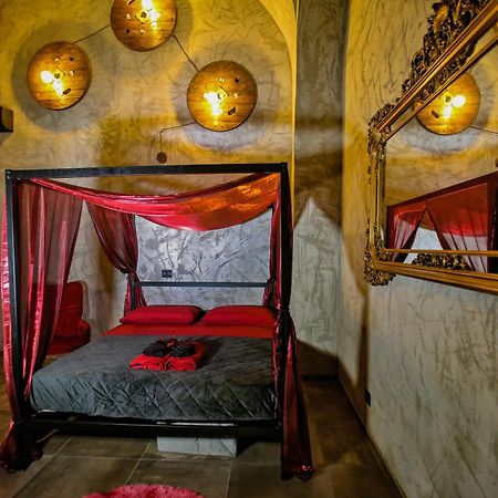 Black Hole Rooms كاتانيا المظهر الخارجي الصورة